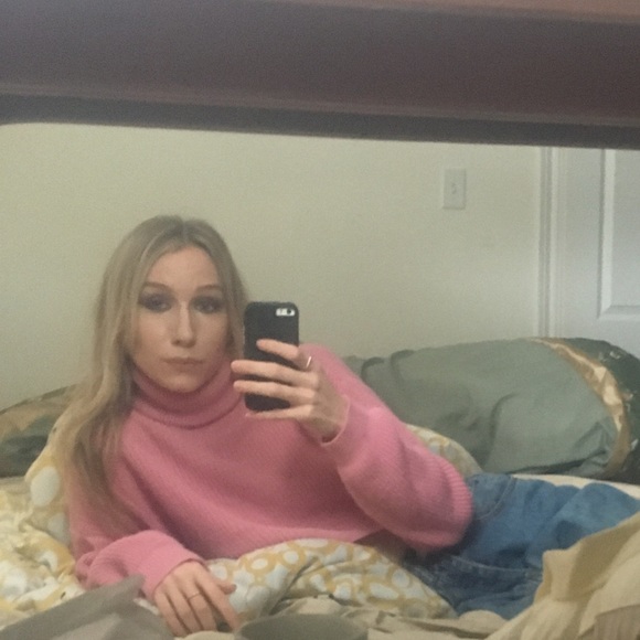 Meet your Posher, Karen - Picture 1 of 1